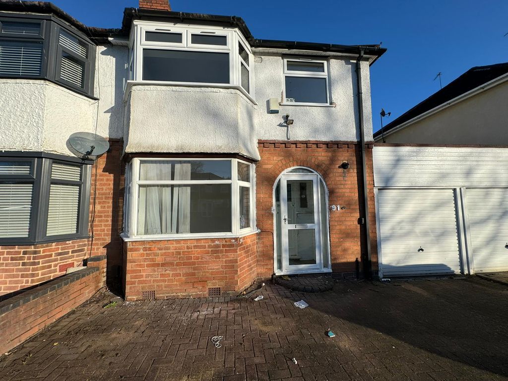 3 bed property to rent in Brooklands Road, Hall Green, Birmingham B28