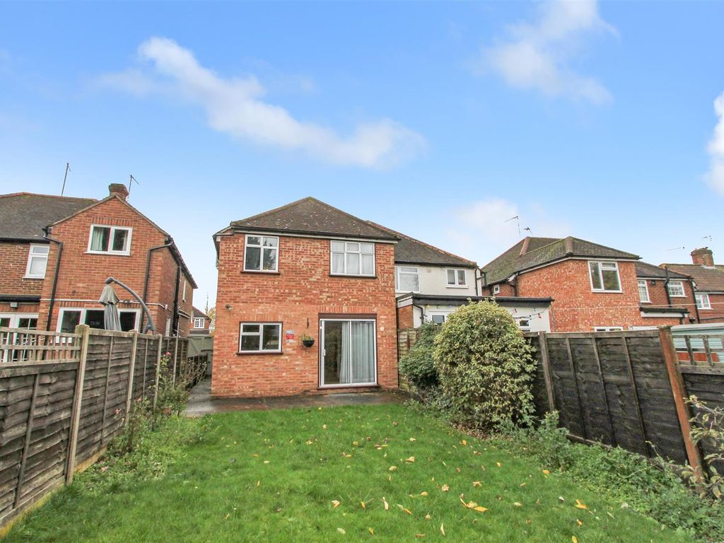 4 bed semidetached house for sale in Crawford Road, Hatfield AL10 Zoopla