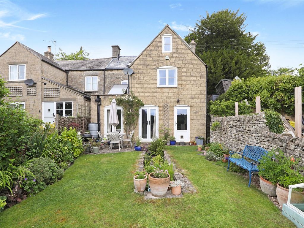 2 bed semidetached house for sale in Commercial Road, Chalford Hill