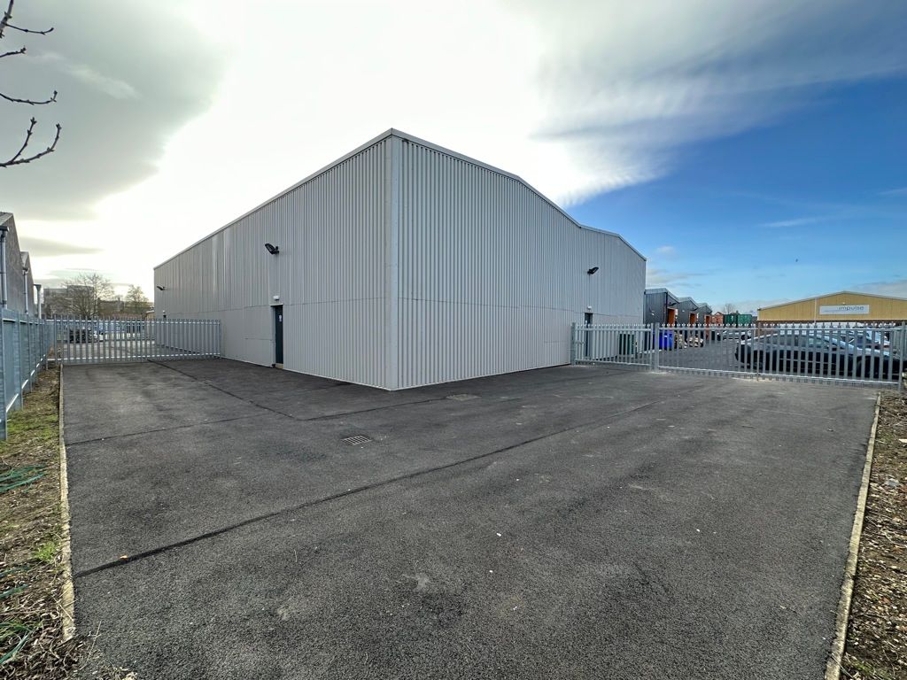 Light industrial to let in Yard Only, Sandy Industrial Estate, Blaydon