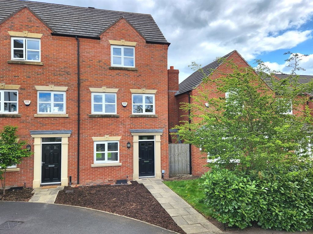3 bed semidetached house to rent in Powder Mill Road, Latchford