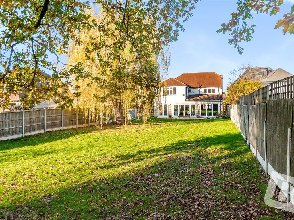 5 bed detached house for sale in Nelmes Crescent, Emerson Park RM11