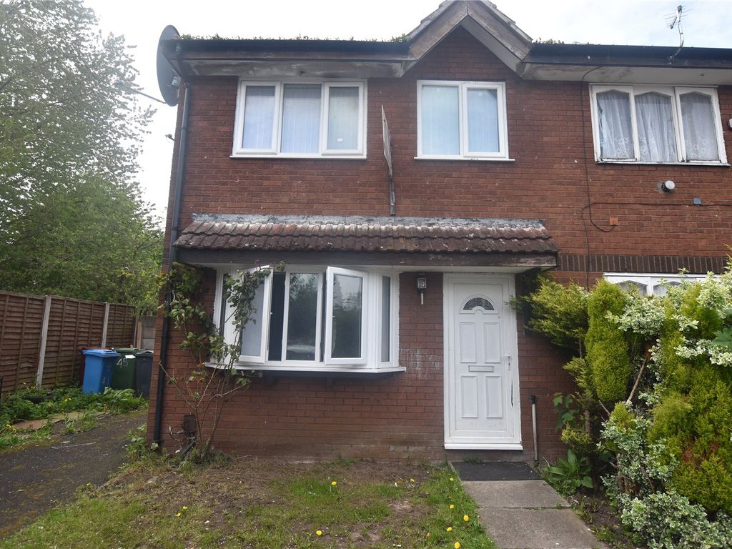 3 bed semidetached house for sale in Abercarn Close, Cheetham Hill