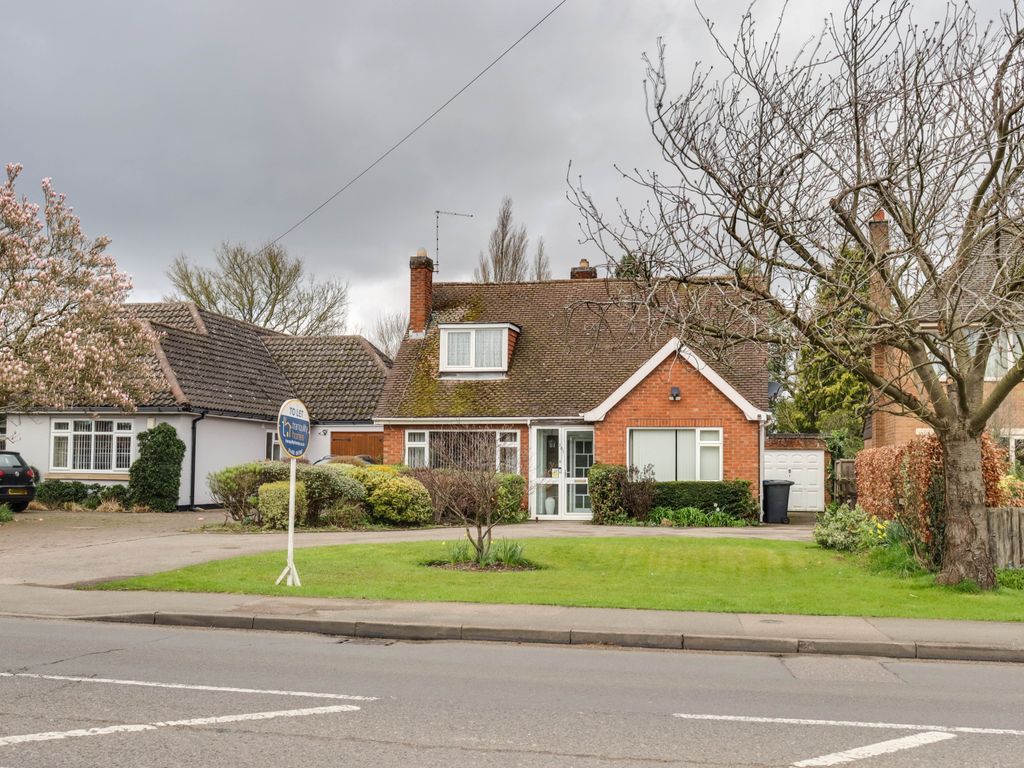 2 bed detached bungalow to rent in Sapcote Road, Burbage, Hinckley LE10