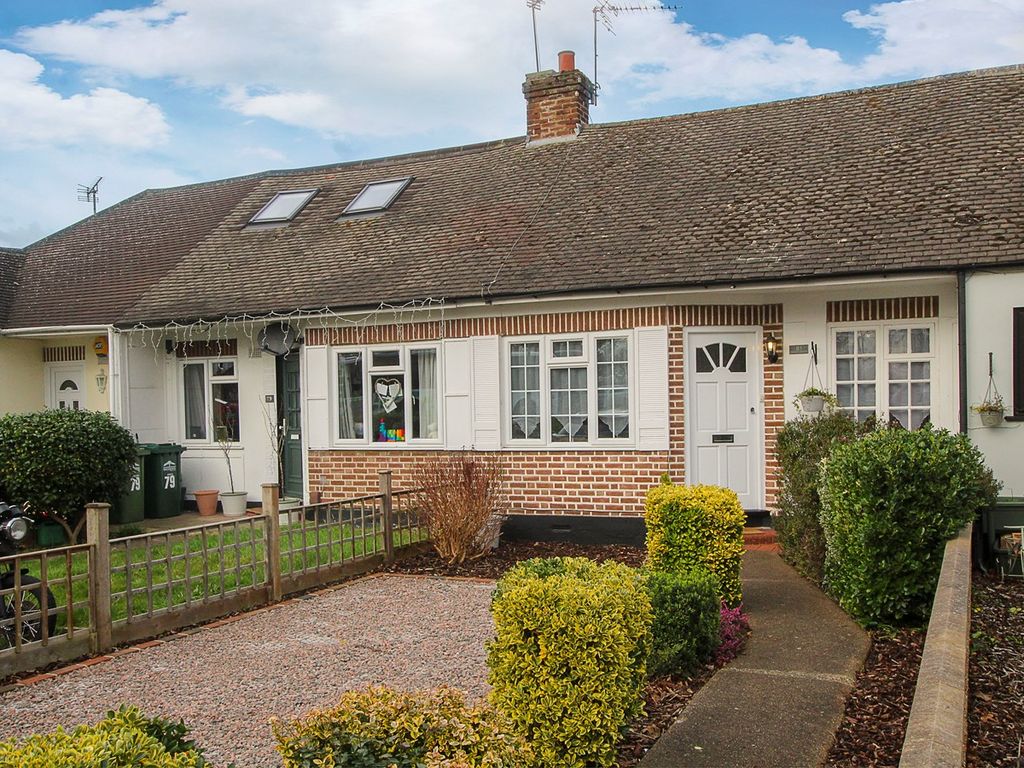 2 bed terraced bungalow for sale in Gaston Bridge Road, Shepperton TW17