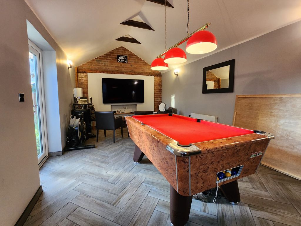 6 bed detached house for sale in St. Wilfrids Road, Bessacarr