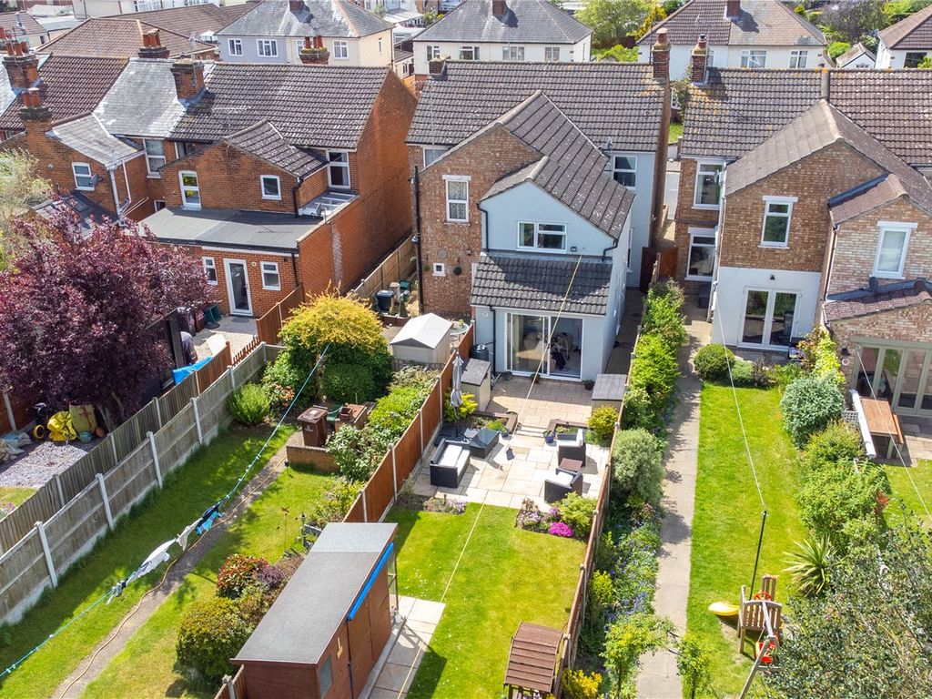 3 bed semidetached house for sale in Old Heath Road, Colchester, Essex