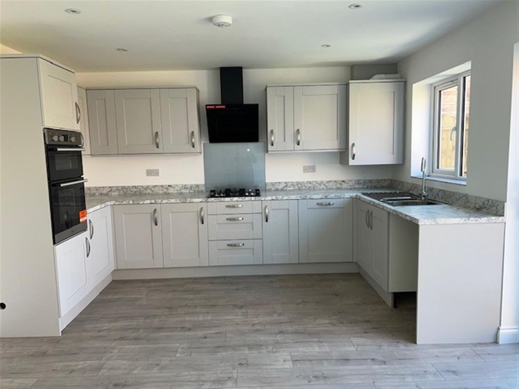 New home, 3 bed detached house for sale in Pinfold Lane, Bridlington