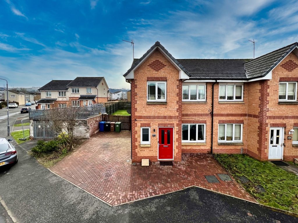 3 bed semidetached house for sale in Ness Avenue, Johnstone PA5 Zoopla