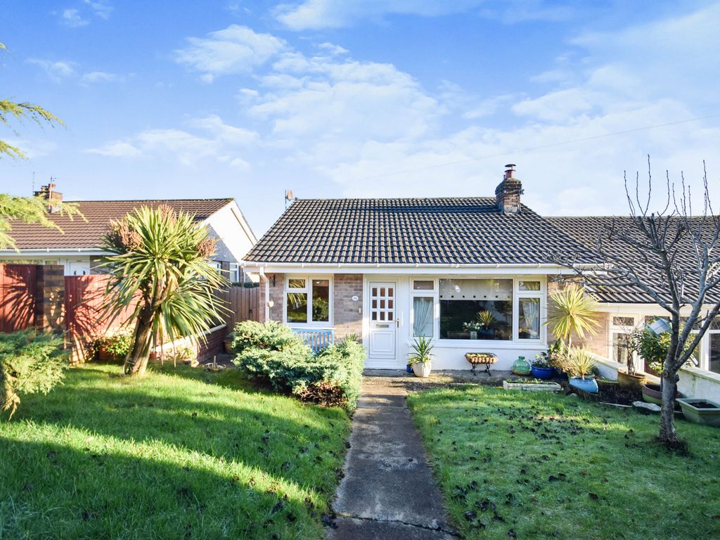 2 bed semidetached bungalow for sale in Llangennech, Llanelli SA14