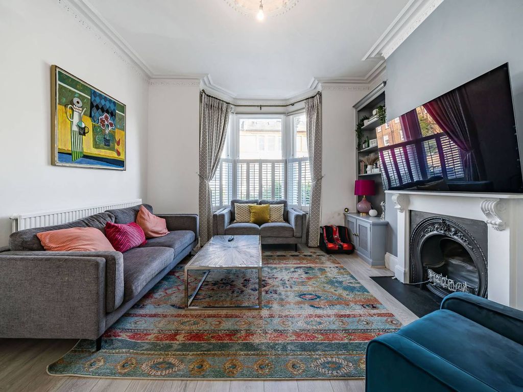 4 bed end terrace house to rent in Rozel Road, Clapham Old Town, London