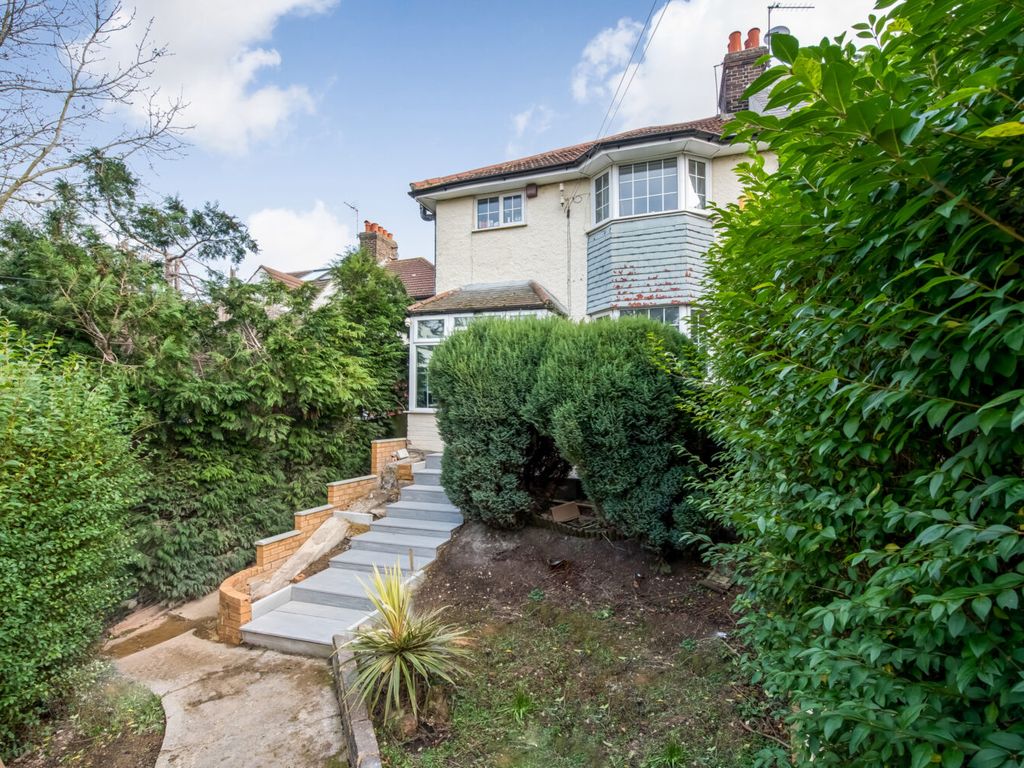 3 bed semidetached house for sale in Bexhill Road, London SE4 Zoopla