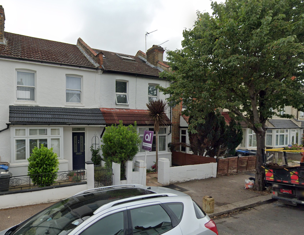 2 bed flat for sale in Windsor Road, Thornton Heath CR7, £294,950 Zoopla