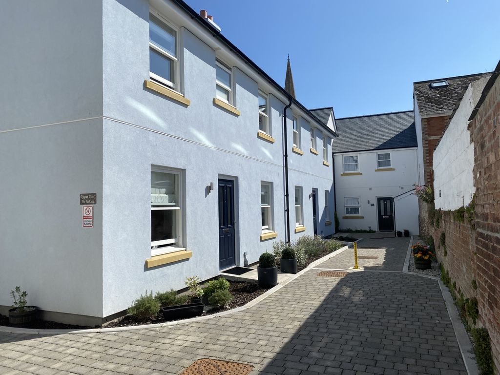 3 bed semidetached house to rent in Court, High St, Dawlish EX7