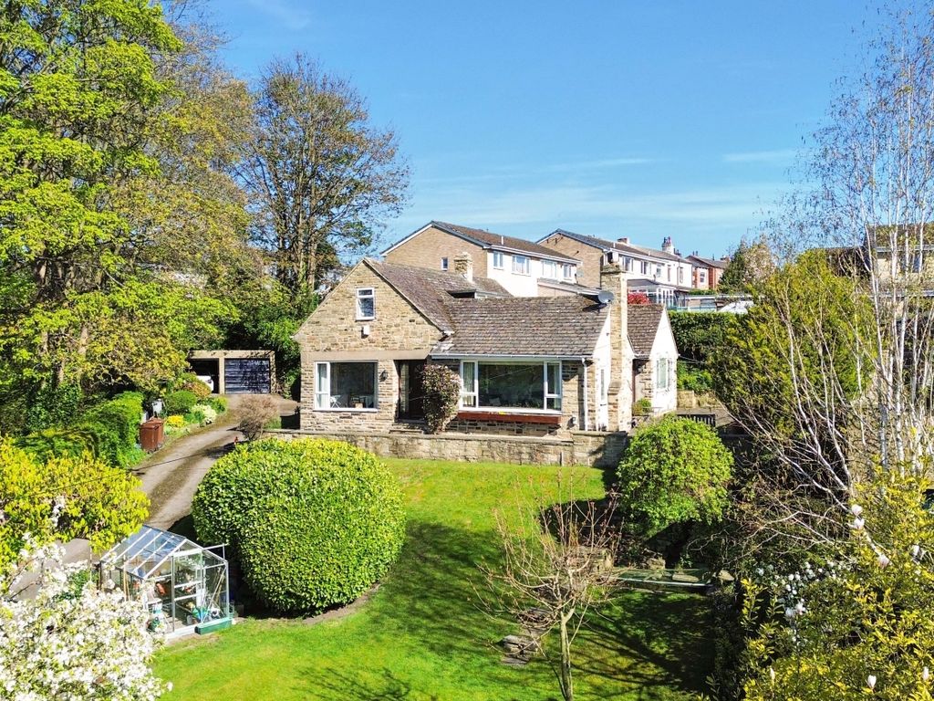 3 bed detached house for sale in Jenkin Road, Horbury, Wakefield, West Yorkshire WF4, £525,000