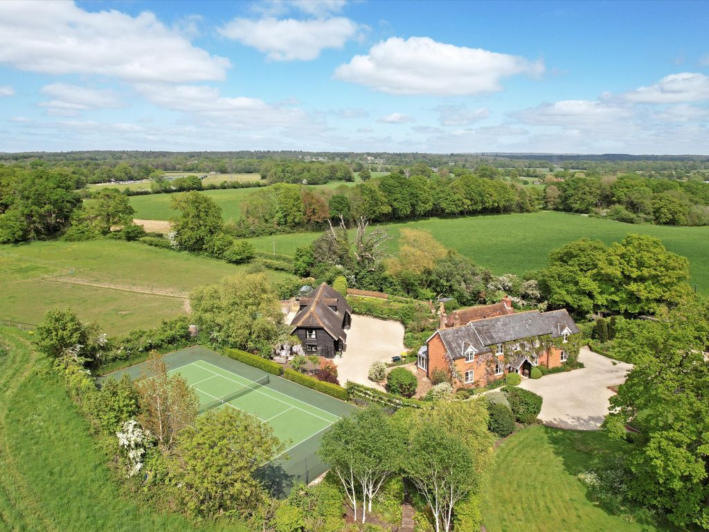 5 bed detached house for sale in Hartley Wespall, Basingstoke