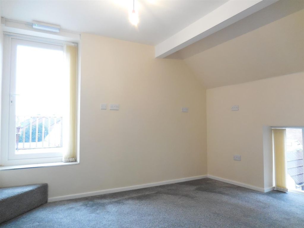 1 bed flat to rent in St. Annes Road, Willenhall WV13, £600 pcm Zoopla