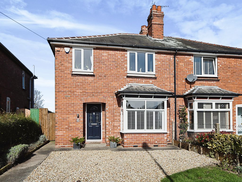 3 bed semidetached house for sale in Moorland Avenue, Lincoln LN6 Zoopla