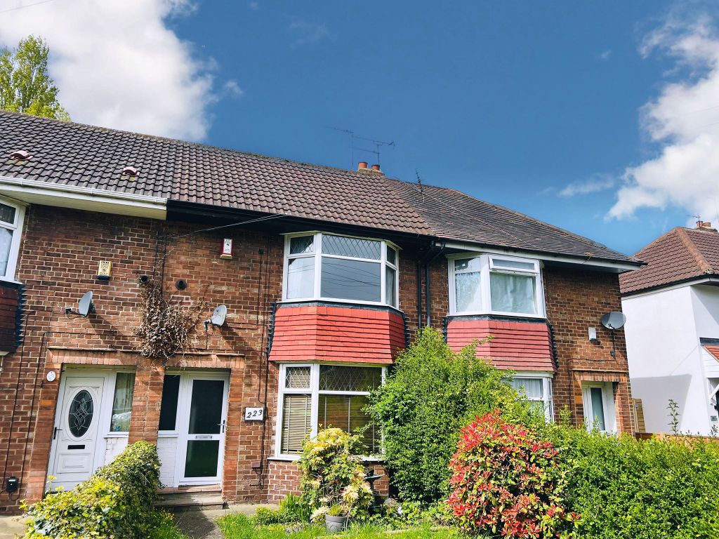 3 bed terraced house to rent in Cranbrook Avenue, Hull HU6, £750 pcm