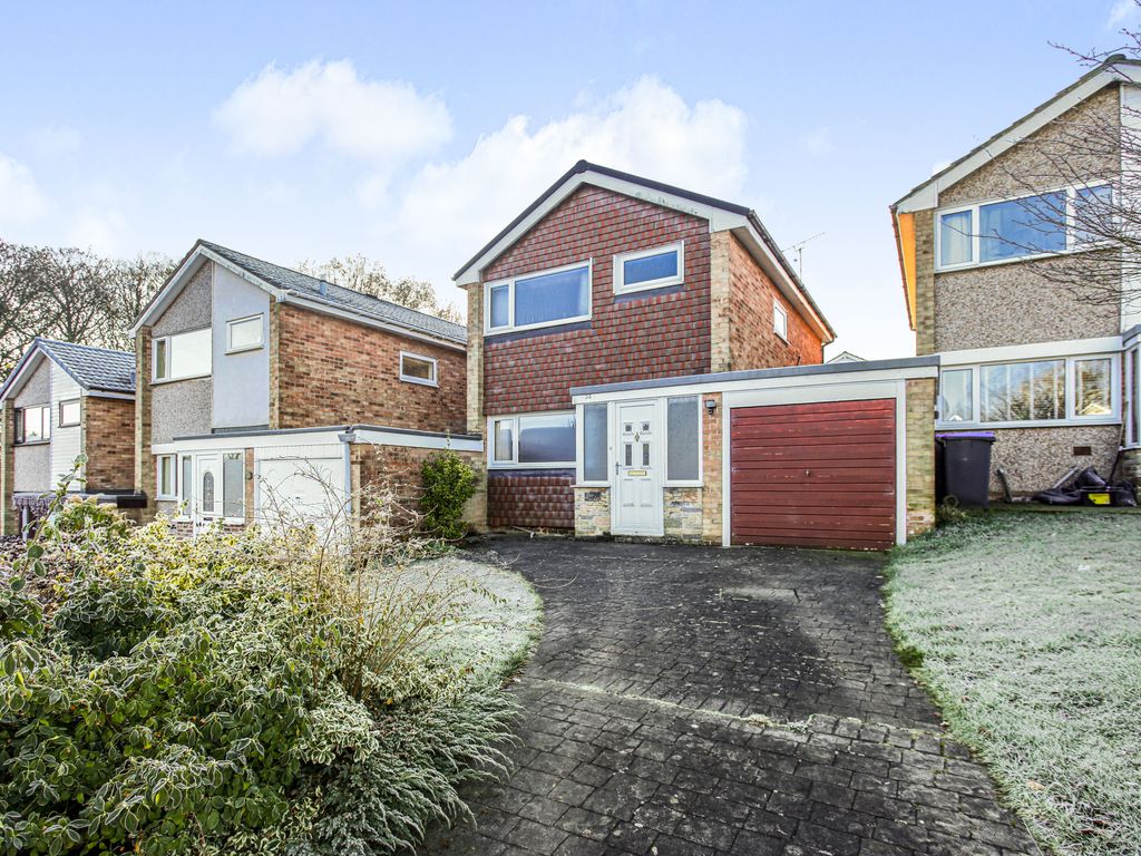 3 bed linkdetached house for sale in Coopers Close, Leek ST13 Zoopla
