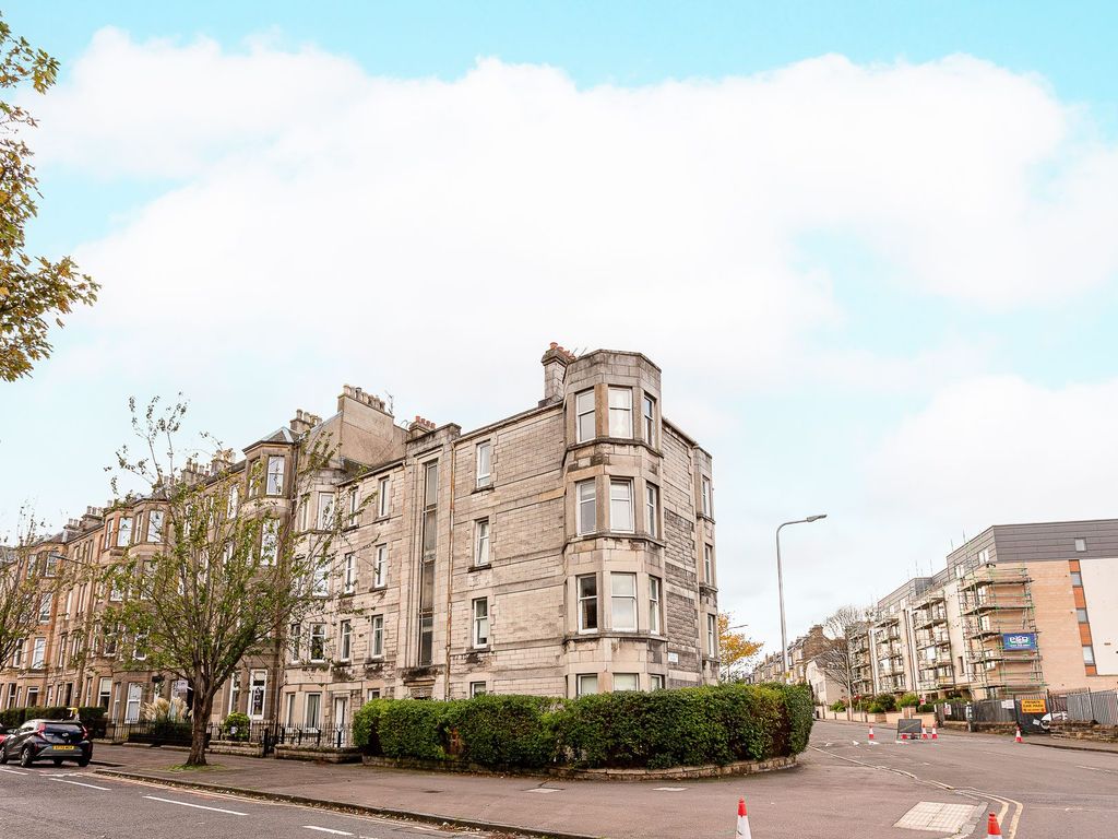 2 bed flat for sale in Mcdonald Road, Edinburgh EH7, £270,000 Zoopla