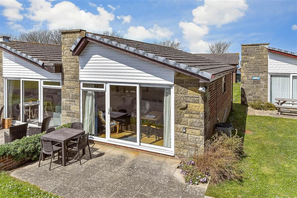 2 bed semidetached bungalow for sale in Monks Lane, Freshwater, Isle