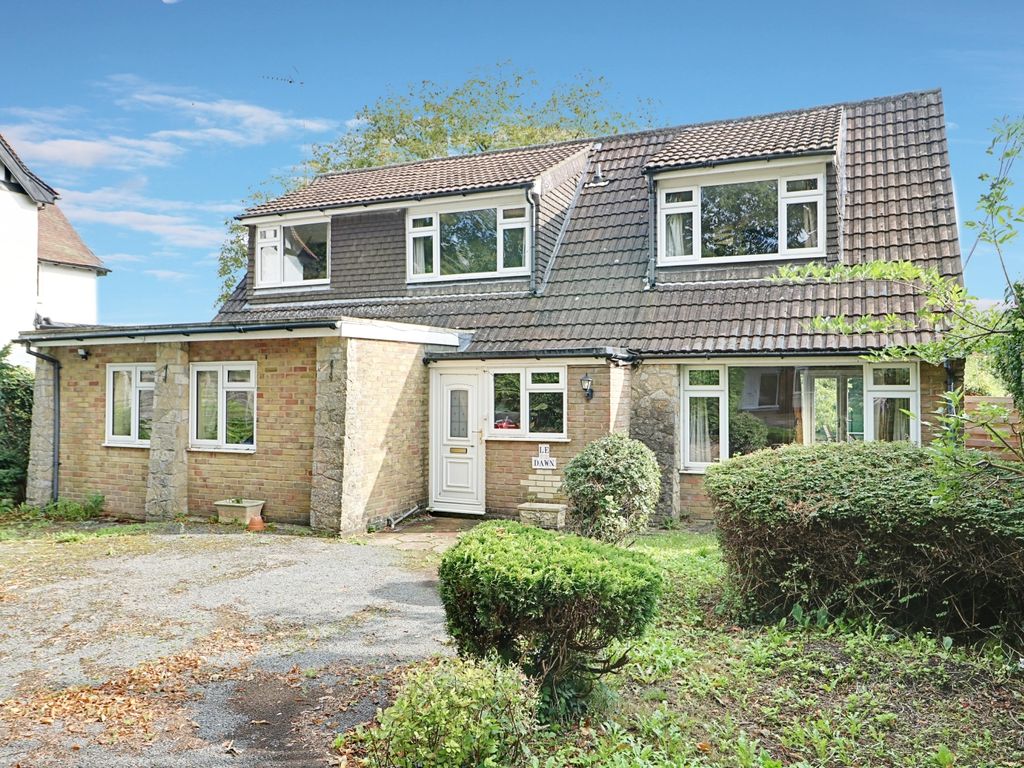 5 bed detached house for sale in Glebe Lane, Worting, Basingstoke