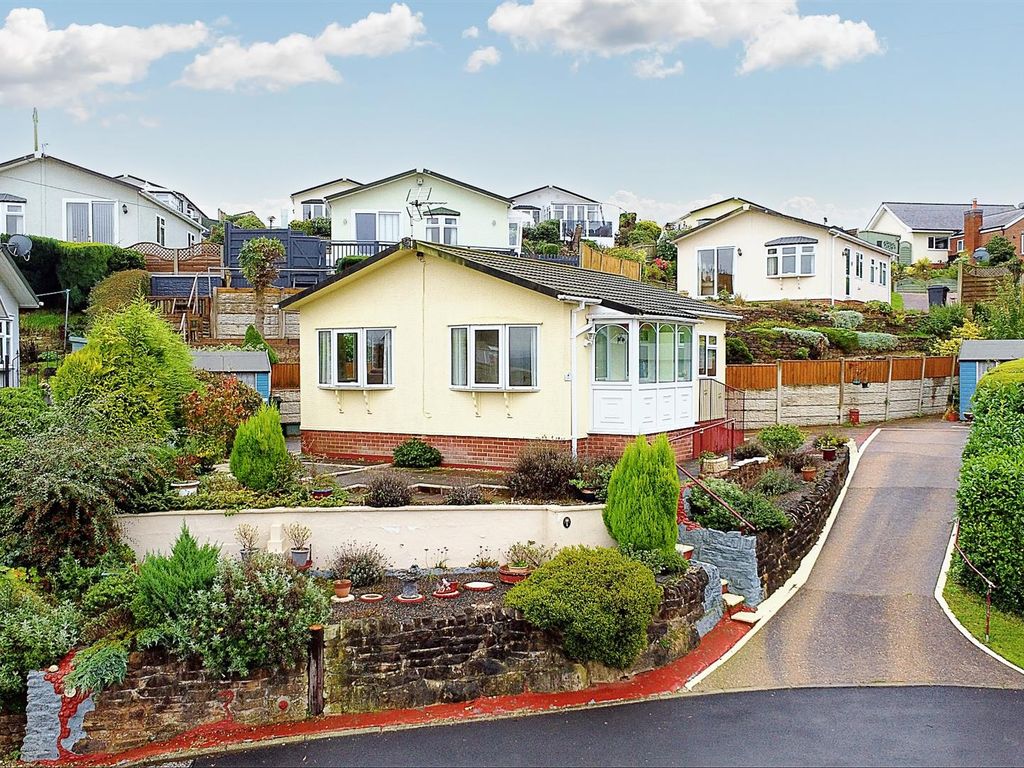 2 bed bungalow for sale in Sharpes Way, Sandy Oaks Village, Nottingham