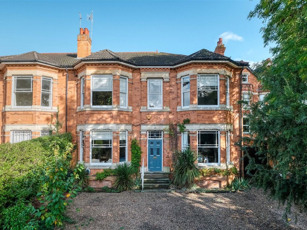 5 bed semidetached house for sale in Battenhall Road, Worcester WR5, £975,000 Zoopla
