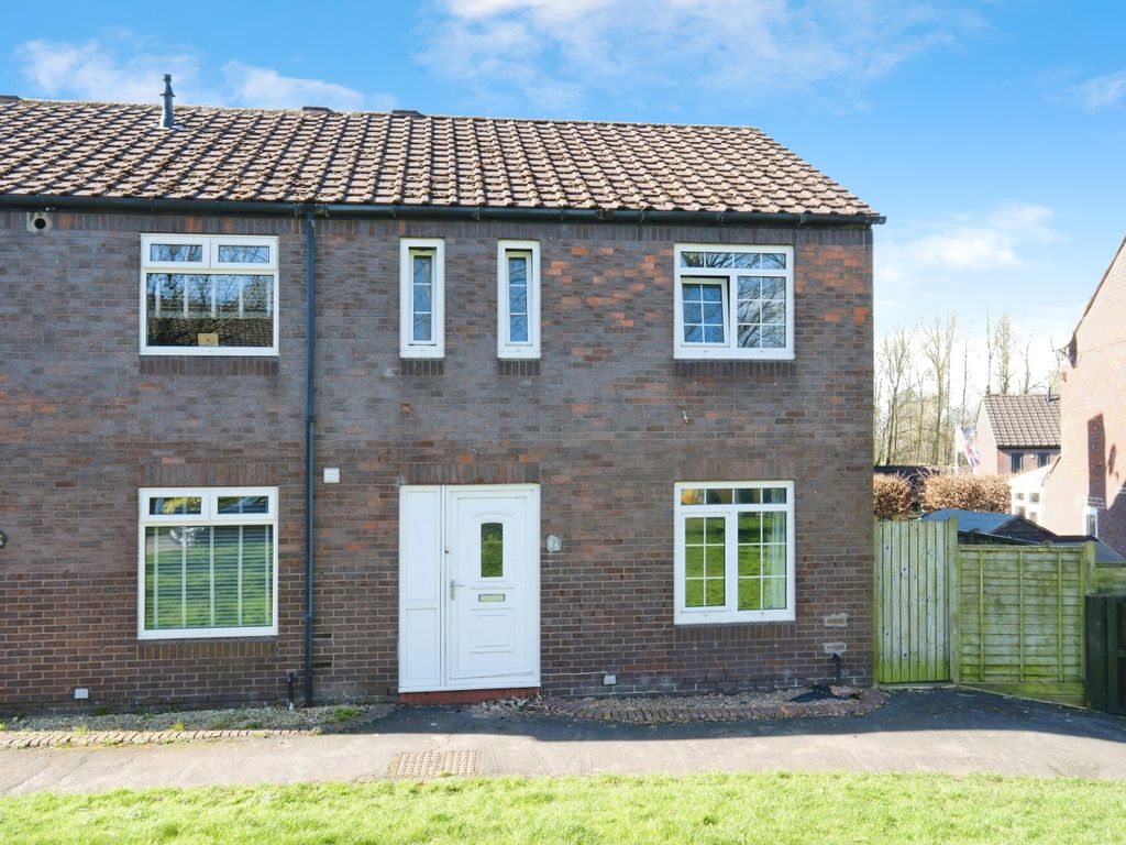 3 bed semidetached house for sale in Farlam Drive, Carlisle, Cumbria
