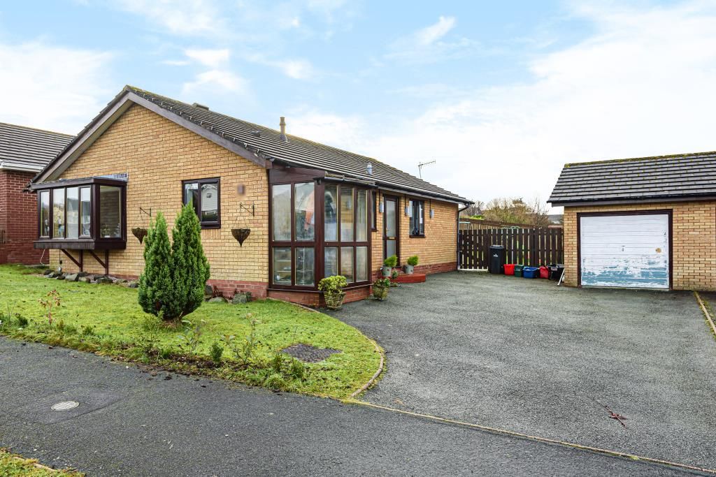 3 bed detached bungalow for sale in Llandrindod Wells, Powys LD1 Zoopla