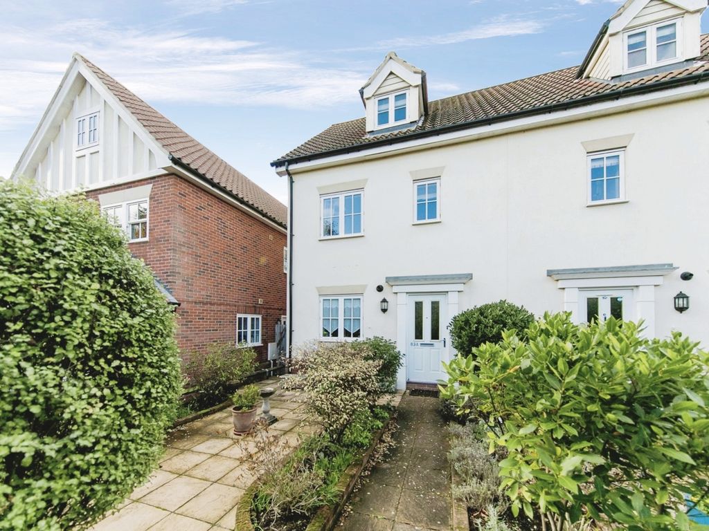 4 bed town house for sale in Bredfield Road, Woodbridge IP12 Zoopla