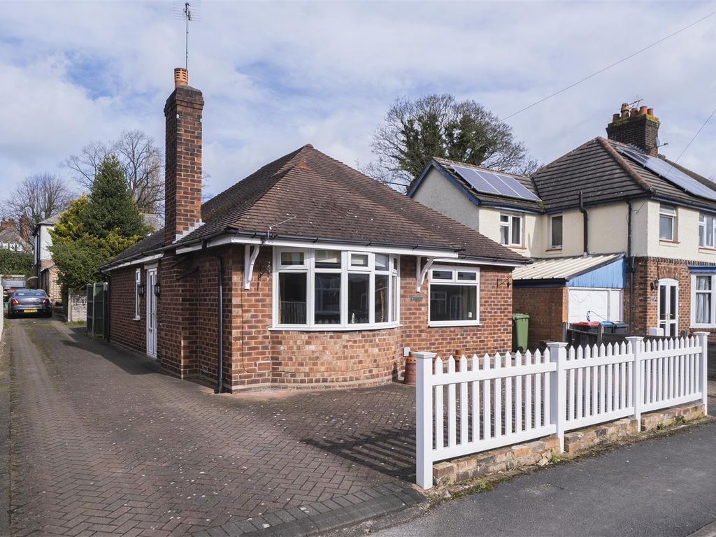 2 bed detached bungalow for sale in Heysoms Avenue, Northwich CW8 Zoopla