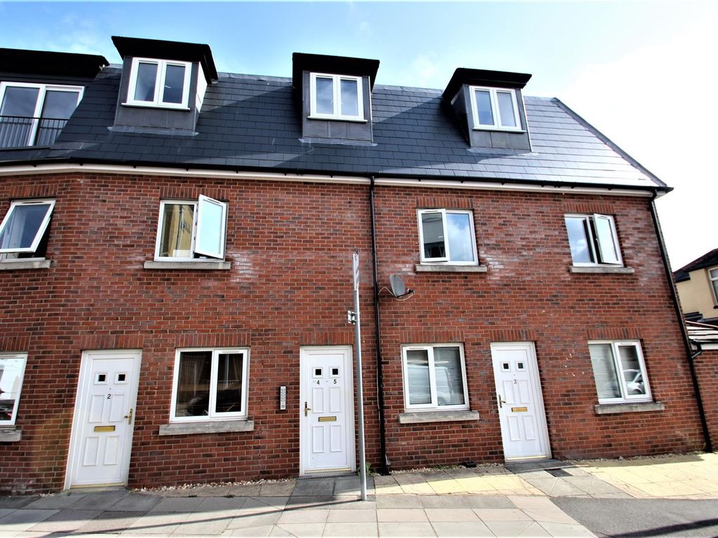 1 bed flat to rent in Knowsley Road, Cosham, Portsmouth PO6 Zoopla