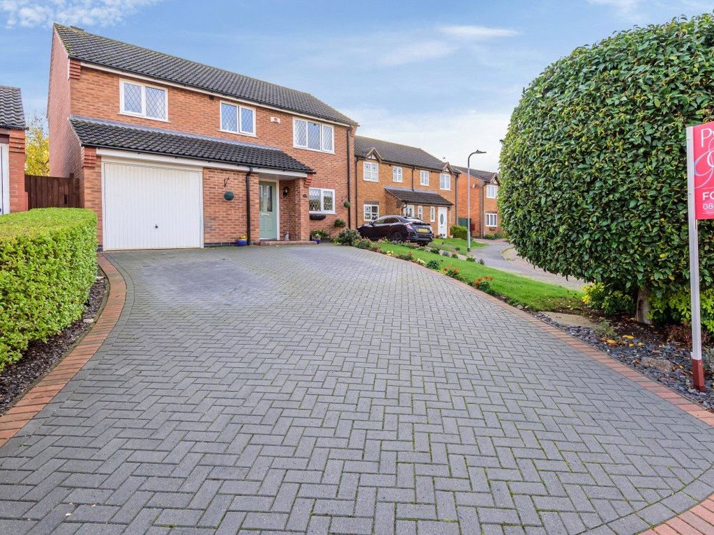 4 bed detached house for sale in The Belfry, Grantham NG31 Zoopla