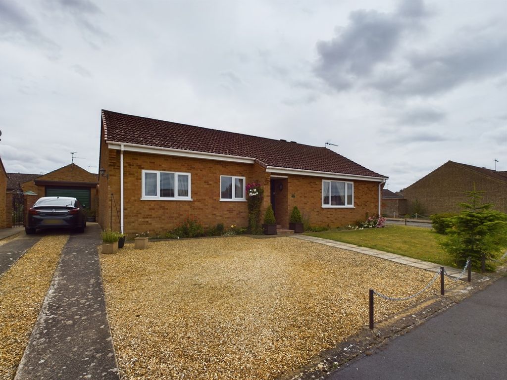 3 bed detached bungalow for sale in Wimbotsham Road, Downham Market