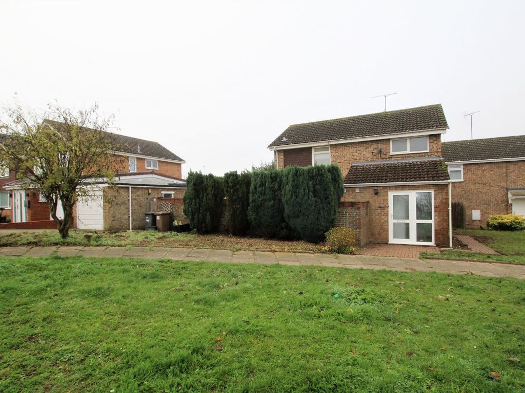 3 bed detached house to rent in Turnpike Drive, Luton LU3 Zoopla