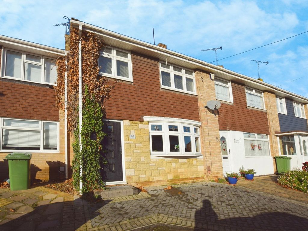 3 bed terraced house for sale in Boyce Road, StanfordLeHope SS17, £