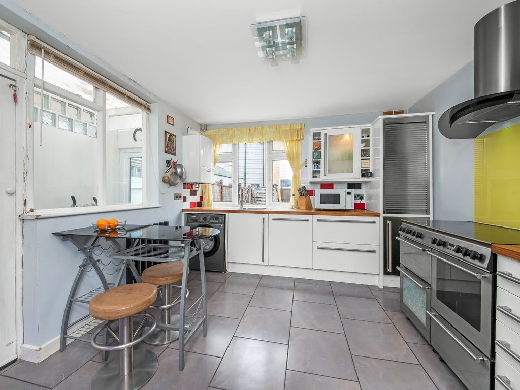 3 bed terraced house for sale in Elcot Avenue, Peckham SE15 Zoopla