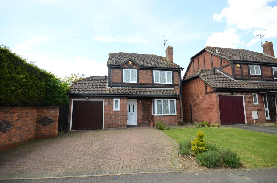 4 bed detached house to rent in Tamarind Way, Earley, Reading RG6 Zoopla