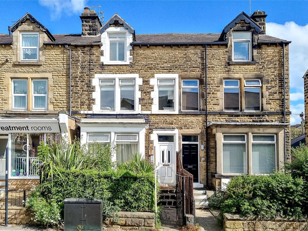 2 bed flat to rent in Mayfield Grove, Harrogate, North Yorkshire HG1, £