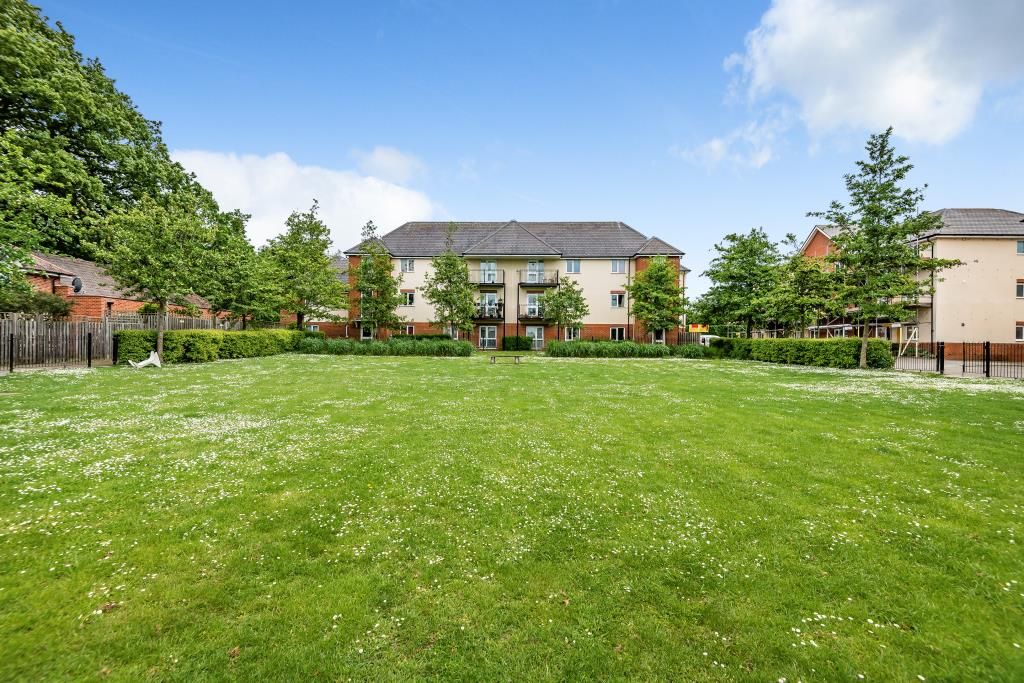 2 bed flat for sale in Cowley, Oxford OX4, £104,000 Zoopla