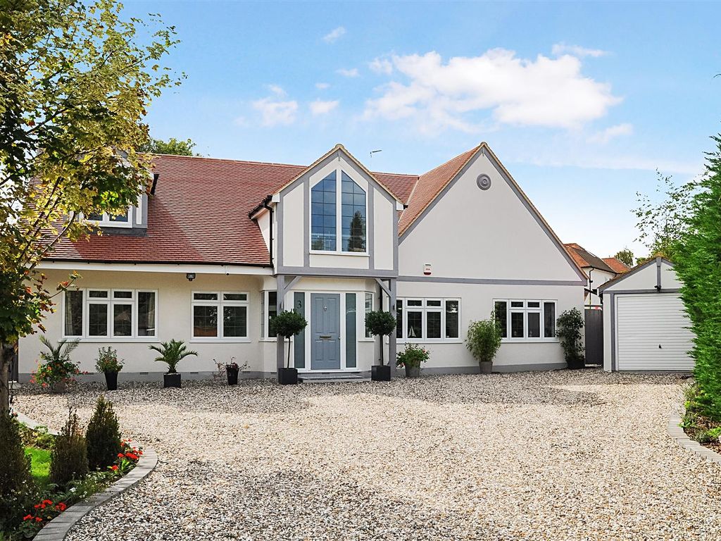 6 bed detached house for sale in Weston Close, Hutton Burses, Brentwood CM13, £1,500,000 Zoopla