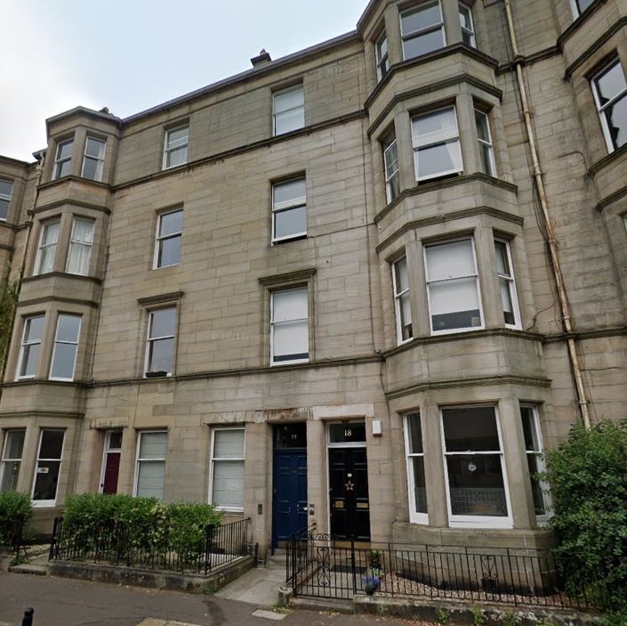 3 bed shared to rent in Forbes Road, Edinburgh EH10, £