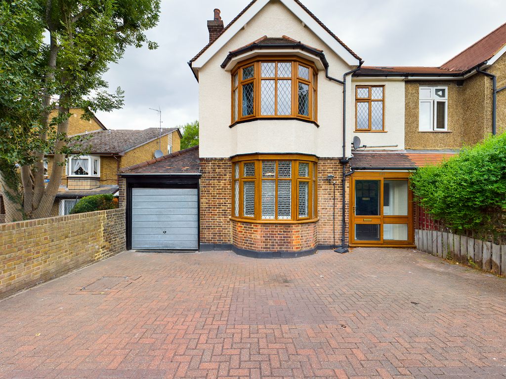 4 bed semidetached house for sale in Sidcup Road, London SE9 Zoopla