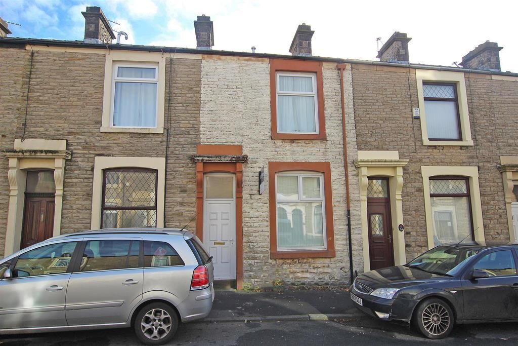 2 bed terraced house to rent in Atlas Road, Darwen BB3, £625 pcm Zoopla