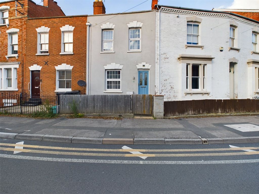 3 bed terraced house for sale in Parliament Street, Gloucester