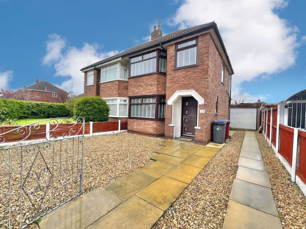 3 bed semidetached house for sale in Rossington Avenue, Bispham FY2, £