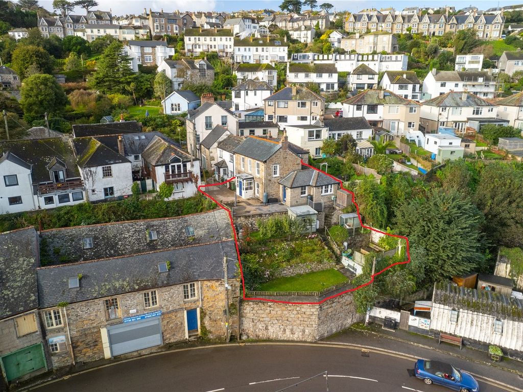 3 bed end terrace house for sale in North Corner, Newlyn, Penzance TR18