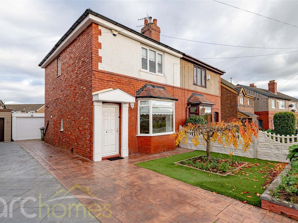 3 bed semidetached house for sale in Wigan Road, Leigh WN7, £185,000
